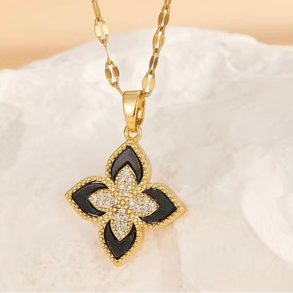 Beautiful Necklace 😍